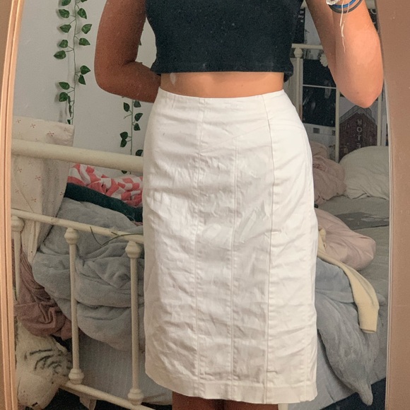 very cute skirt BRAND NEW - Picture 2 of 3